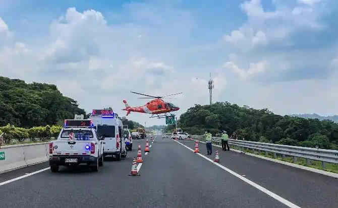 平桥区高速公路汽车救援案例