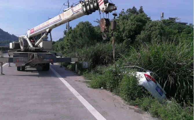 平桥区重载吊车救援 平桥区重载吊车救援